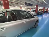 Usado Nissan Micra Acenta 80 CV (58 kW) 2016 Gris / plata Utilitario