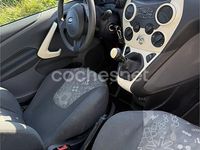 Usado Ford Ka 69 CV (50 kW) 2015 Blanco Berlina