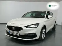 Usado Seat Leon Style 116 CV (85 kW) 2021 Blanco Berlina