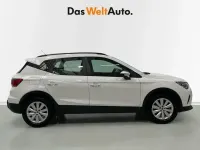 Usado Seat Arona Style Plus 110 CV (80 kW) 2022 Blanco SUV