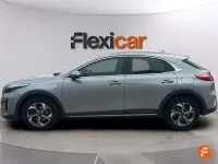 Usado Kia XCeed 120 CV (88 kW) 2022 Gris SUV