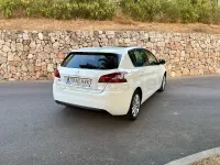 Usado Peugeot 308 Active 125 CV (91 kW) 2014 Blanco Berlina