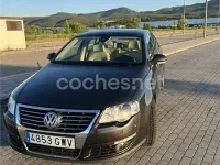 Usado VW Passat Highline 140 CV (102 kW) 2010 Negro Berlina
