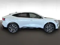 Usado Renault Rafale 300 CV (220 kW) 2025 Blanco nacarado con techo negro SUV