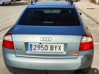 Usado Audi A4 130 CV (95 kW) 2002 Gris / plata Berlina
