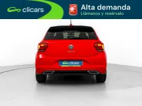 Usado VW Polo R-line 110 CV (80 kW) 2021 Rojo Utilitario