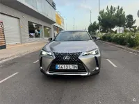 Usado Lexus UX Business Edition 184 CV (135 kW) 2021 Gris / plata SUV