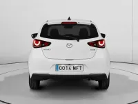 Usado Mazda 2 Homura-Line 90 CV (66 kW) 2023 Blanco Utilitario