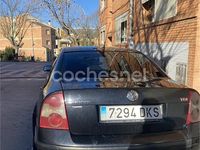 Usado VW Passat Comfortline 100 CV (73 kW) 2002 Negro Berlina