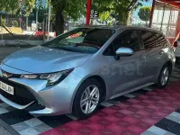 Usado Toyota Corolla Active 122 CV (89 kW) 2022 Gris / plata Familiar
