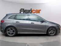 Usado Mercedes B180 116 CV (85 kW) 2022 Gris Utilitario
