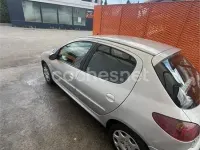 Usado Peugeot 206 75 CV (55 kW) 2006 Gris / plata Berlina