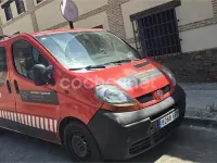 Usado Renault Trafic LIMITED Business 120 CV (88 kW) 2019 Rojo Monovolumen