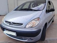 Usado Citroën Xsara Picasso 95 CV (69 kW) 2002 Gris / plata Monovolumen