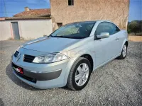 Usado Renault Mégane Cabriolet Dynamique 136 CV (100 kW) 2005 Gris / plata Descapotable