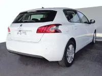 Usado Peugeot 308 Active 130 CV (95 kW) 2022 Blanco