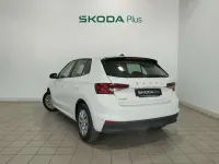 Usado Skoda Fabia Active 80 CV (58 kW) 2023 Blanco Utilitario