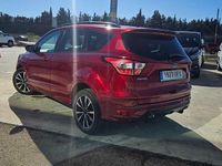 Usado Ford Kuga ST-Line 150 CV (110 kW) 2017 Rojo SUV
