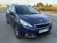 Usado Peugeot 2008 Allure 120 CV (88 kW) 2015 Azul SUV