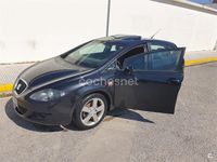Usado Seat Leon Reference 140 CV (102 kW) 2006 Negro Utilitario