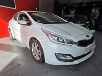 Usado Kia ProCeed 110 CV (80 kW) 2015 Blanco Berlina