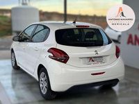 Usado Peugeot 208 Active 102 CV (75 kW) 2019 Blanco Utilitario