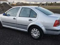 Usado VW Bora Conceptline 100 CV (73 kW) 2003 Gris / plata Berlina