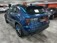 Usado Lynk & Co 01 261 CV (191 kW) 2022 Azul SUV