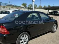 Usado Toyota Corolla Sol 110 CV (80 kW) 2005 Negro Berlina