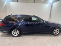 Usado Mercedes E220 Avantgarde 170 CV (125 kW) 2014 Azul Familiar