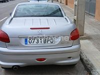 Usado Peugeot 206 110 CV (80 kW) 2001 Gris / plata Descapotable