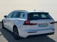 Usado Volvo V60 Momentum 197 CV (144 kW) 2021 Blanco Familiar