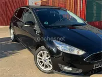 Usado Ford Focus Titanium 120 CV (88 kW) 2017 Negro Berlina