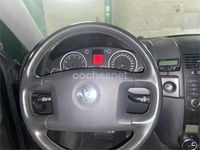 Usado VW Touareg 220 CV (161 kW) 2005 Negro SUV