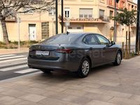 Usado Skoda Superb Style 150 HP (110 kW) 2024 Cinzento Sedan