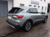 Usado Ford Kuga Titanium 225 CV (165 kW) 2022 Gris / plateado SUV