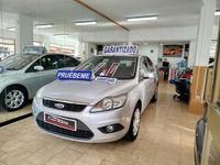 Usado Ford Focus Trend 100 CV (73 kW) 2011 Gris Berlina