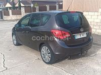 Usado Opel Meriva Cosmo 110 CV (80 kW) 2011 Marrón Monovolumen