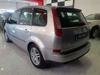 Usado Ford C-MAX Ghia 109 CV (80 kW) 2004 Gris Monovolumen