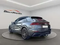 Usado Audi Q8 286 CV (210 kW) 2021 Gris SUV
