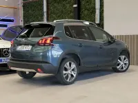 Usado Peugeot 2008 Allure 120 CV (88 kW) 2019 Azul SUV