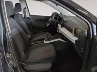 Usado Seat Arona Style 115 CV (84 kW) 2025 Gris SUV