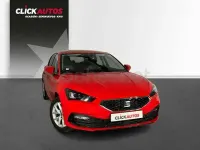 Usado Seat Leon Style 130 CV (95 kW) 2024 Rojo Berlina