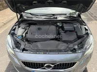 Usado Volvo V40 Momentum 122 CV (89 kW) 2018 Gris / plata Berlina
