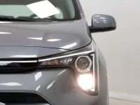 Usado Kia Picanto 63 CV (46 kW) 2025 Gris Utilitario