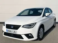 Usado Seat Ibiza Style Plus 110 CV (80 kW) 2022 Blanco Utilitario