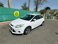 Usado Ford Focus Trend 115 CV (84 kW) 2014 Blanco Berlina