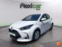 Usado Toyota Yaris Style 116 CV (85 kW) 2025 Blanco Utilitario