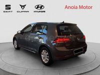 Usado VW Golf VII Advance 115 CV (84 kW) 2019 Gris / plata Berlina