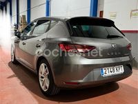 Usado Seat Leon Ecomotive 110 CV (80 kW) 2014 Gris / plata Berlina